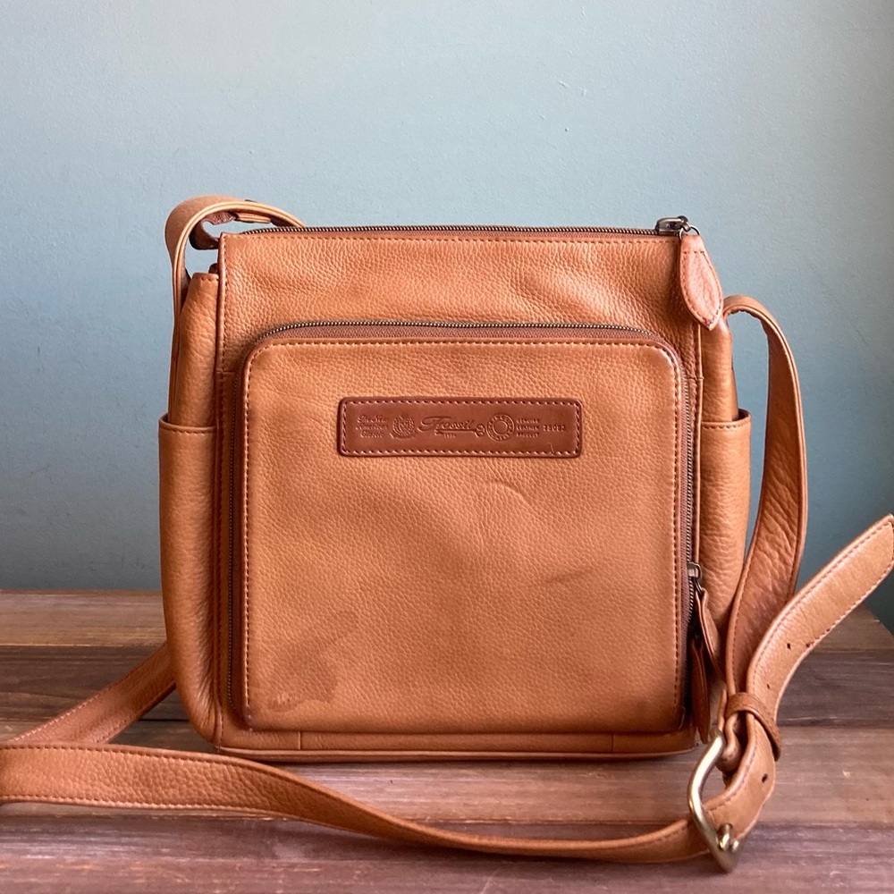 Vintage Fossil Leather Crossbody Bag - Picture 11 of 12